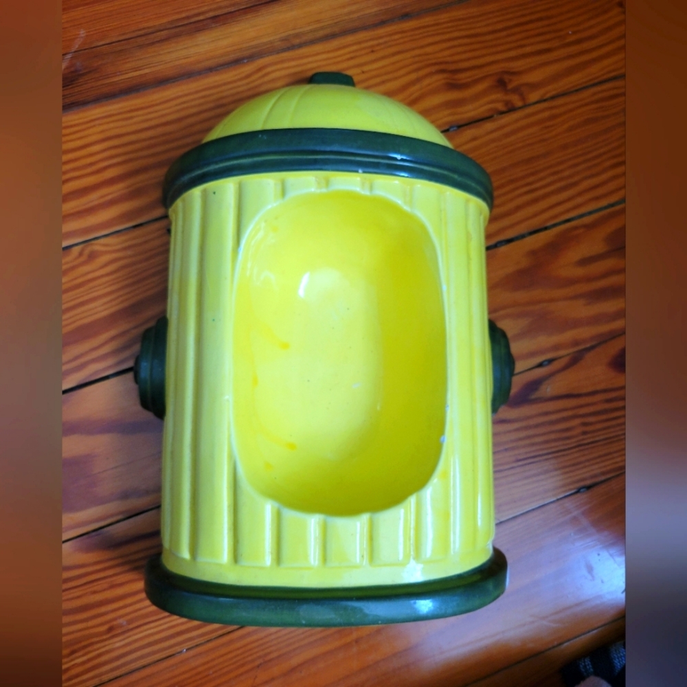 ❤️🩷❤️Super Rare yellow green fire hydrant dog bowl Canine Cafe 1995